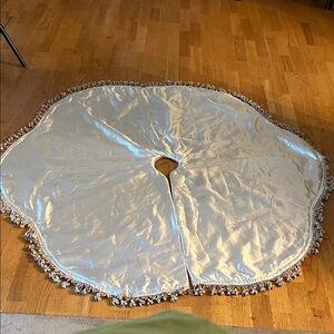 Silver Tree Skirt with Fringe